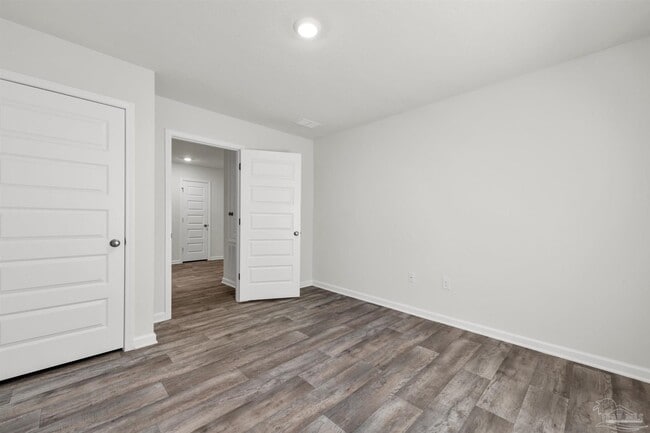 Photo - 5557 Galahad Trl