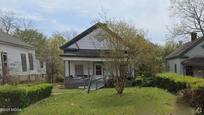 Building Photo - 2112 Jeff Davis St Rental