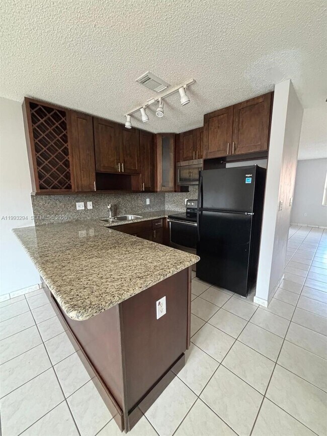 Photo - 6272 SW 139th Ave