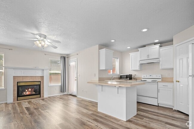 Building Photo - Your Cozy Boise Retreat Awaits! 3bd, 2.5b ... Rental