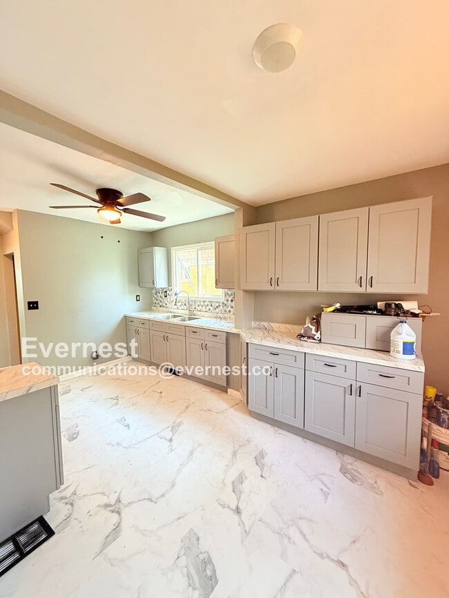 Photo - 12653 Waltham St