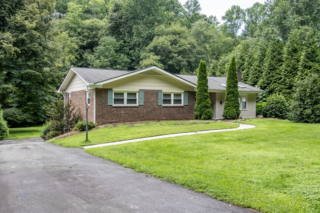 Photo - 493 Kings Creek Rd