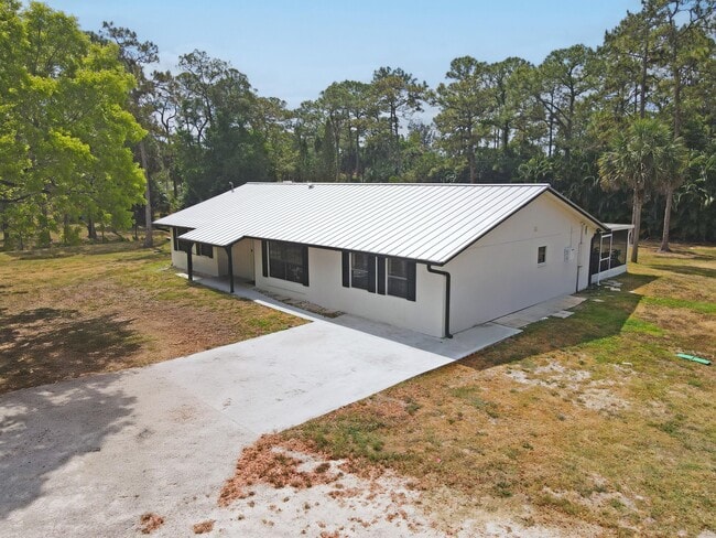 Photo - 13624 Farley Rd House