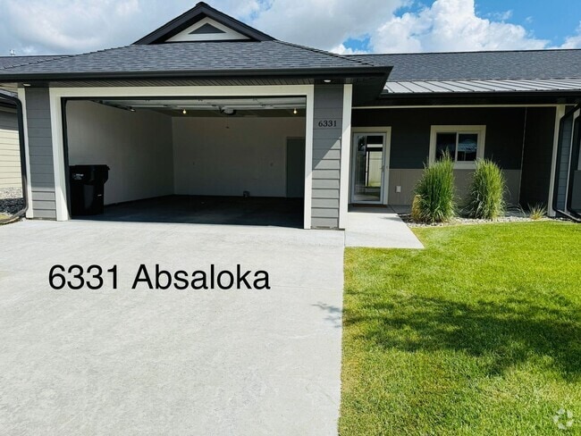 Building Photo - Gorgeous Townhome in Signal Peak (West End...