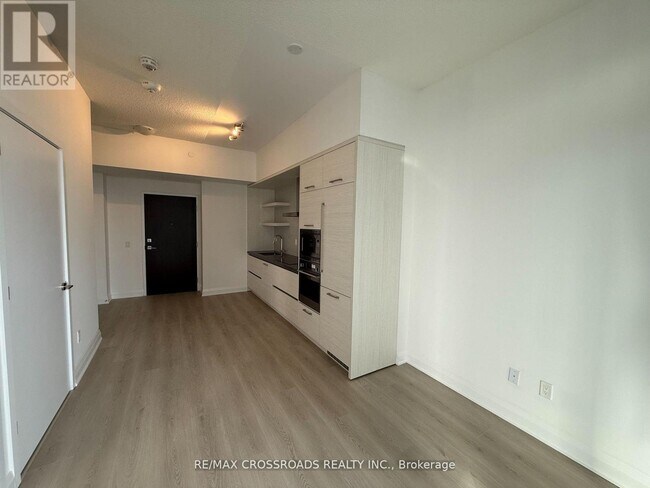 Photo - 2221 Yonge St Unit 3004