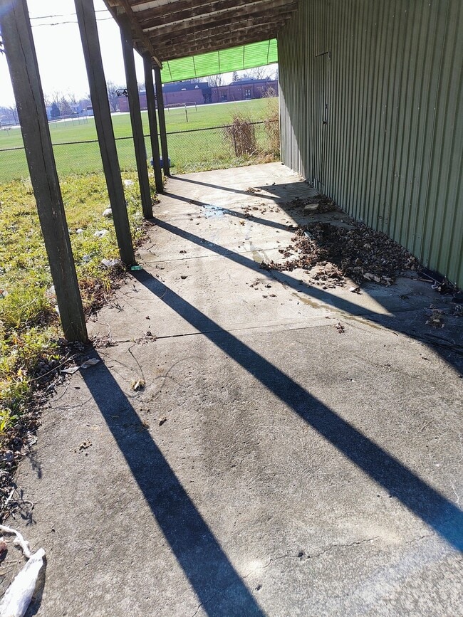 Photo - 3447 Arnsby Rd