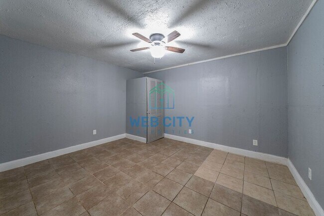 Photo - 15417 Flud Rd Unidad A