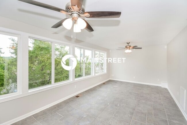 Photo - 4 Bedroom Pet-Friendly Home in NASHVILLE, ...