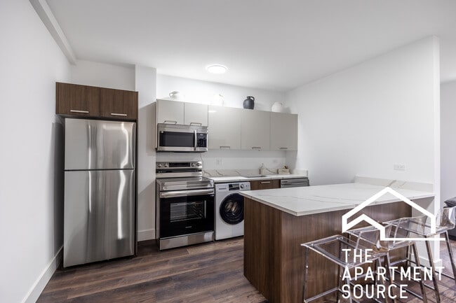 Photo - 1553 W Hollywood Ave Unit 312