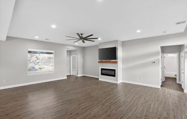 Photo - 1838 W 180 N