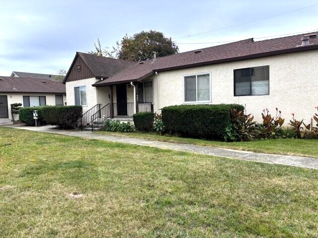 Building Photo - 279 Medford Ave