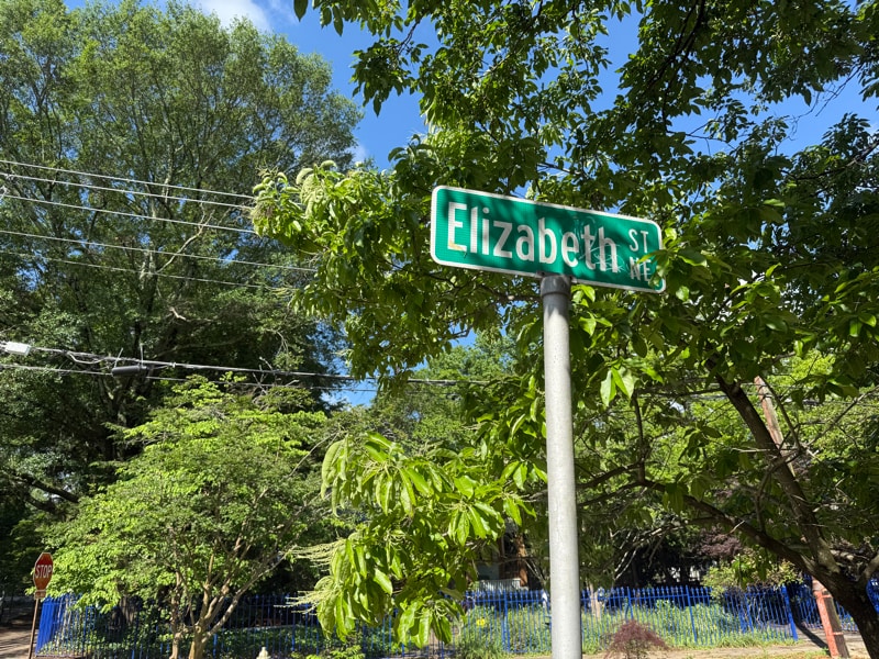 Photo - 925 Euclid Ave NE