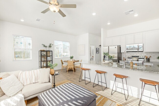 Photo - Annex at Cadence