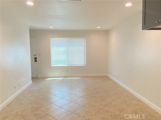 Photo - 4792 Canoga St Unidad 2 Rental