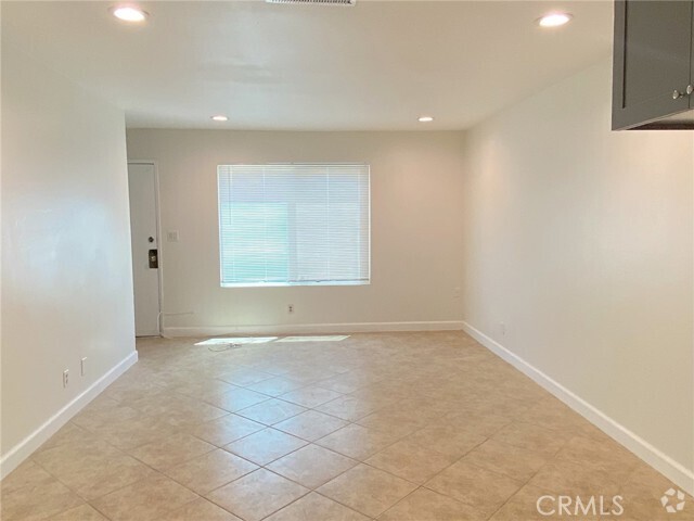 Building Photo - 4792 Canoga St Unit 2 Rental