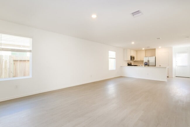 Photo - 1536 Crowson Rdg