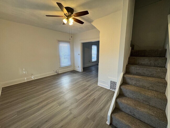 Photo - 2 Bedroom 1 Bathroom Duplex in Beloit, WI