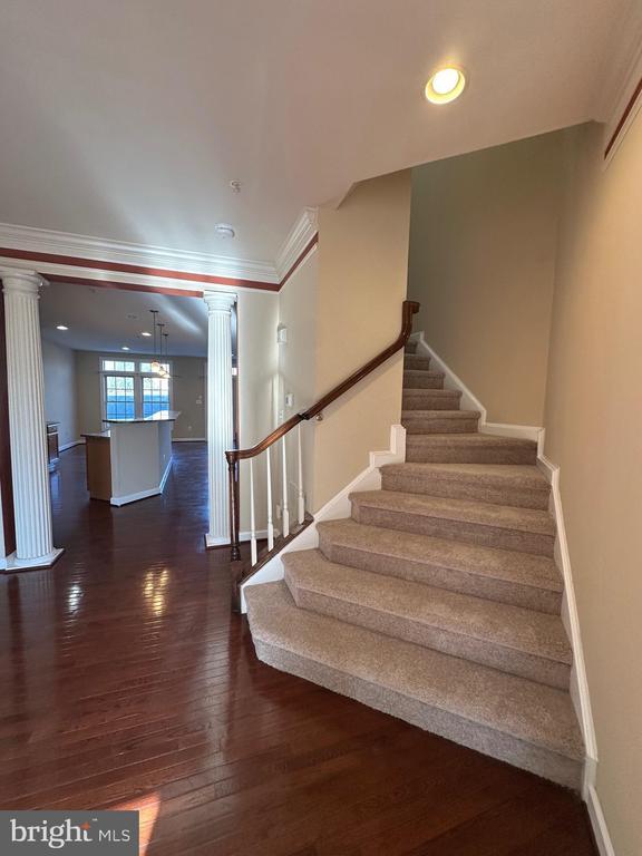 Photo - 9430 Dunraven St