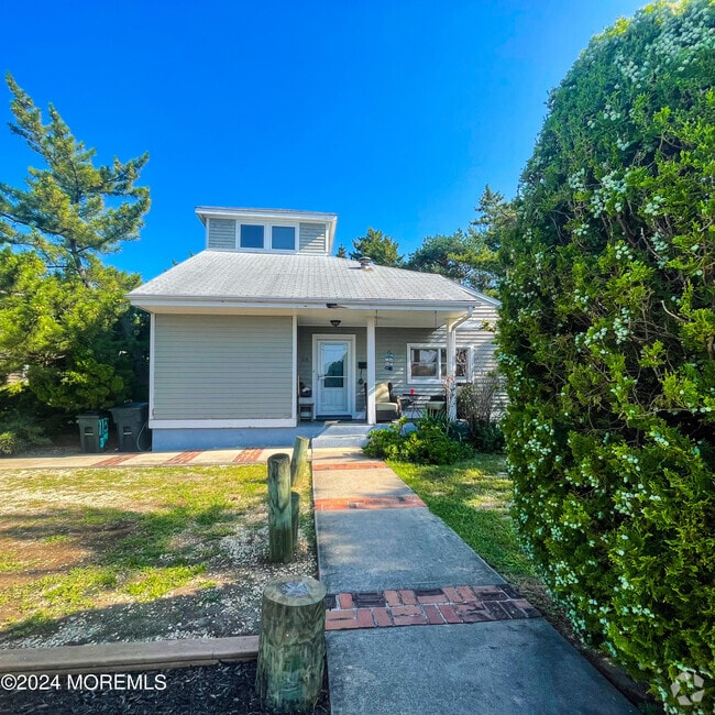Building Photo - 115 3rd Ave Rental