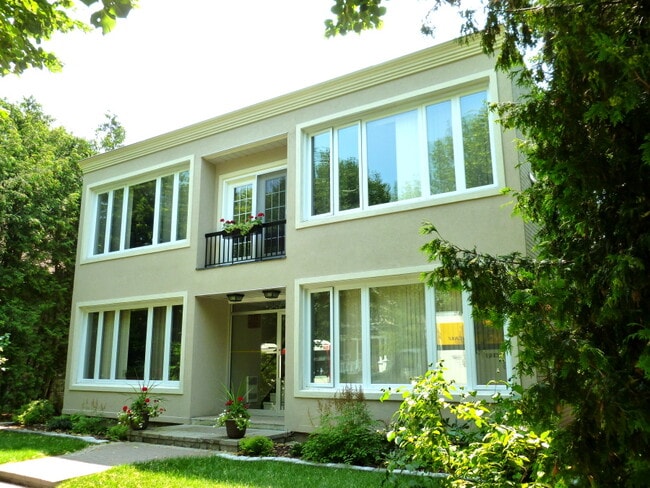 Building Photo - 111 Crichton St Unit 2