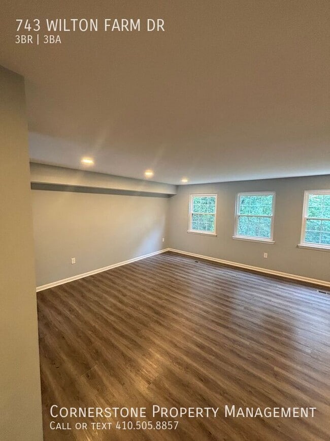 Photo - 743 Wilton Farm Dr