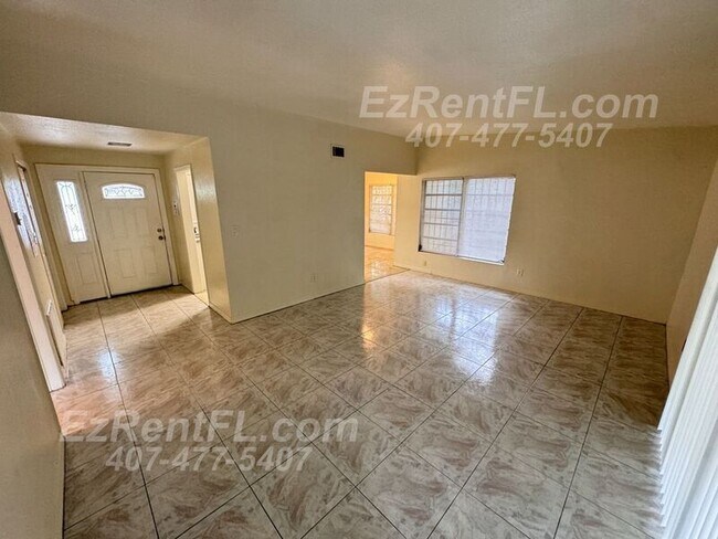 Photo - 6132 Oakcrest Cir