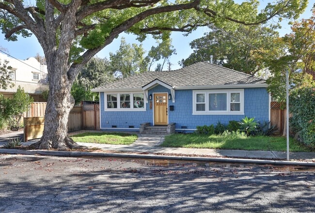 Photo - 520 Camino Dr