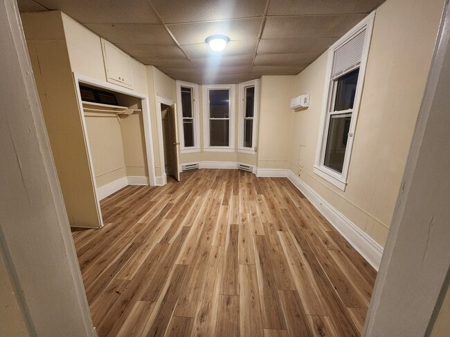 Building Photo - 106 6th St NW Unit 2 Rental