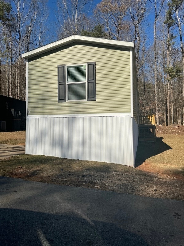 Building Photo - 31 Poole Cir