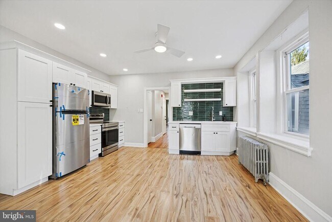 Photo - 4922 Hazel Ave Unit 3