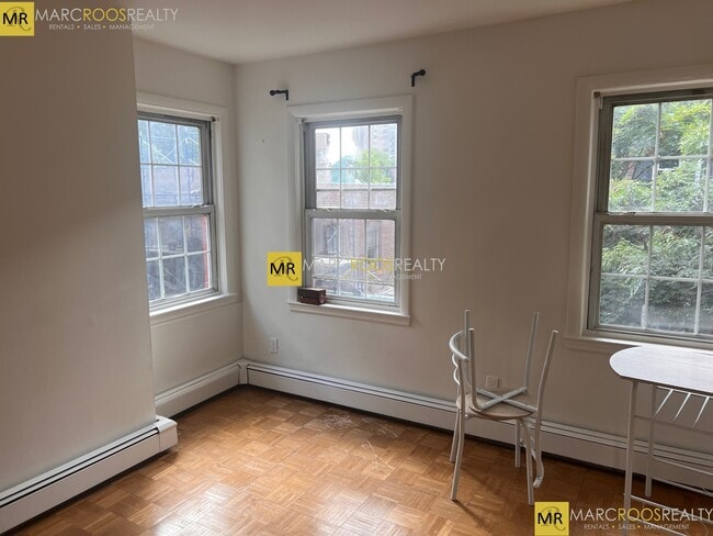 Photo - 10 Melrose St Unit 3