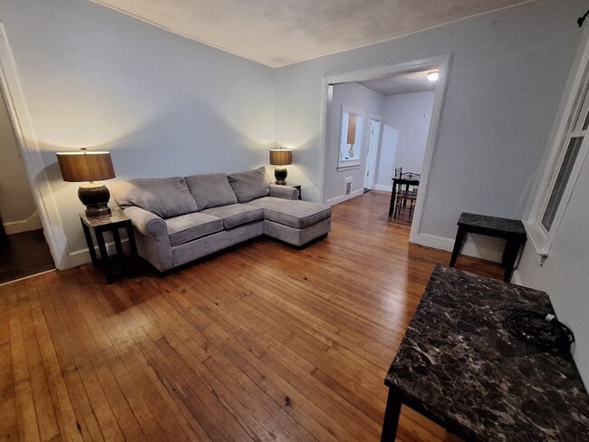 Photo - 10 Euclid Ave