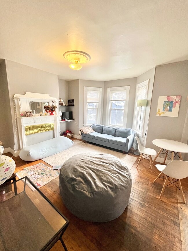 Photo - 121 Hillside St