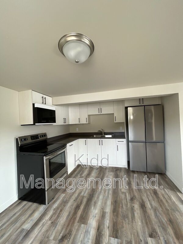 Photo - 2853 Meyer Rd