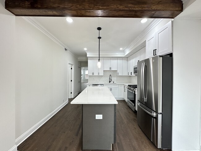 Photo - 2317 N Keeler Ave Unit 2