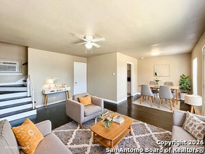 Photo - 245 Deerwood Dr