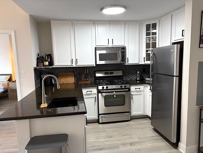 Photo - 4315 Park Ave Unidad 5D