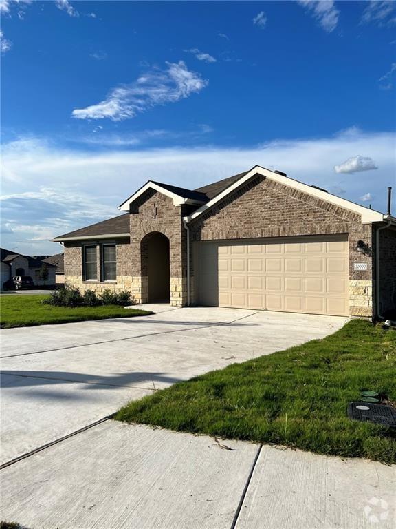 Building Photo - 20000 Price Daniel Dr Rental