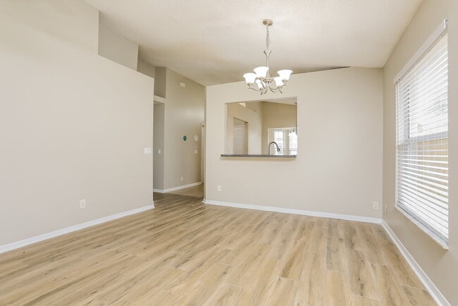 Photo - 645 Whitetail Loop