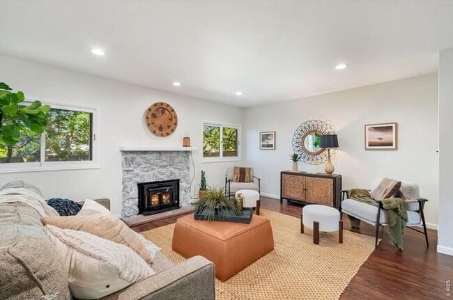 Photo - 5434 Fossil Ct N