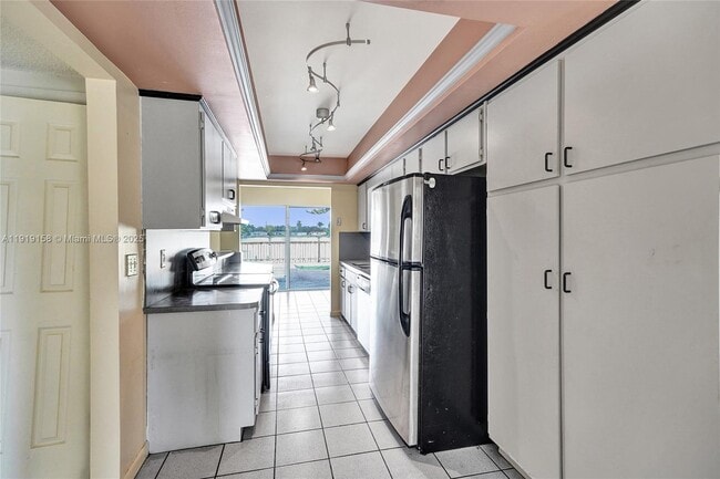 Photo - 5551 SW 57th St