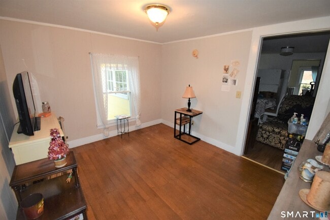 6 Pleasant St Unit 2