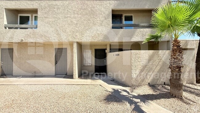 Building Photo - 2634 N 43rd Ave Unit C Rental