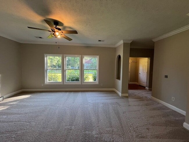 Photo - Charming 3-bedroom, 2-bathroom home located in the delightful community of Castle Hayne