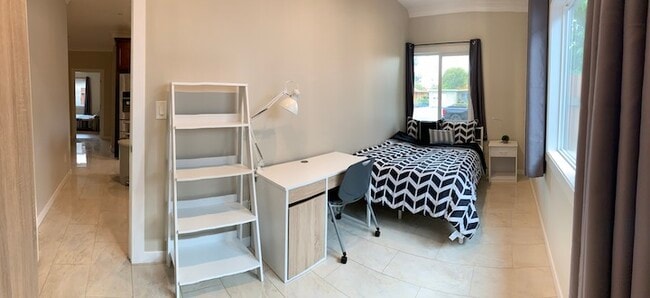 Photo - 651 BERNAL AVE Unit room 1