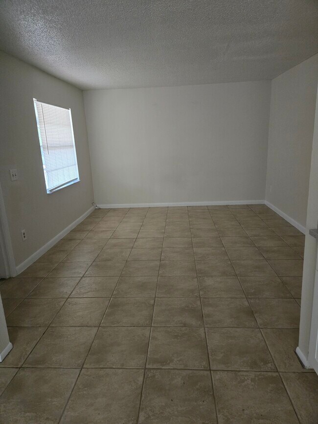 Photo - 705 Michigan Ct Unit 3 on 2nd FL