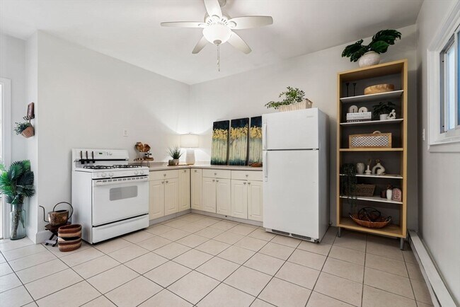 Photo - 377 Dorchester St Unit 1