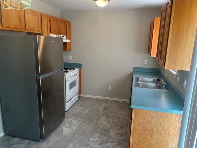 Photo - 803 E 1st St