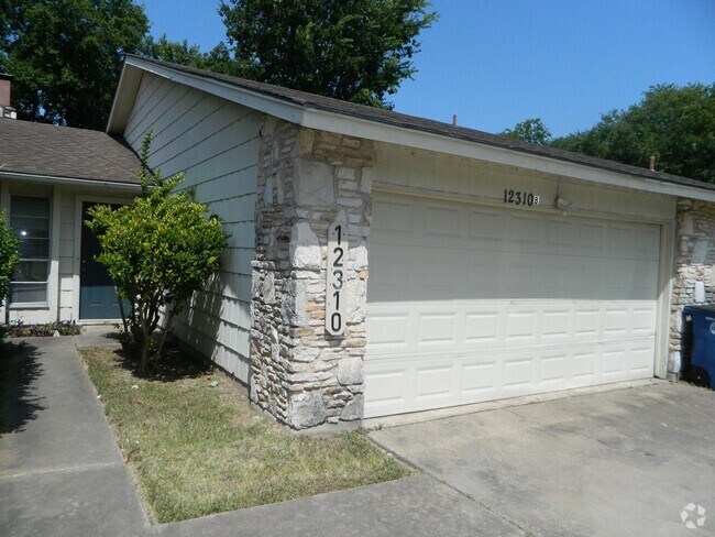 Building Photo - R.Patel Properties2 (12310 Willow Wild Dr) Unit B Rental