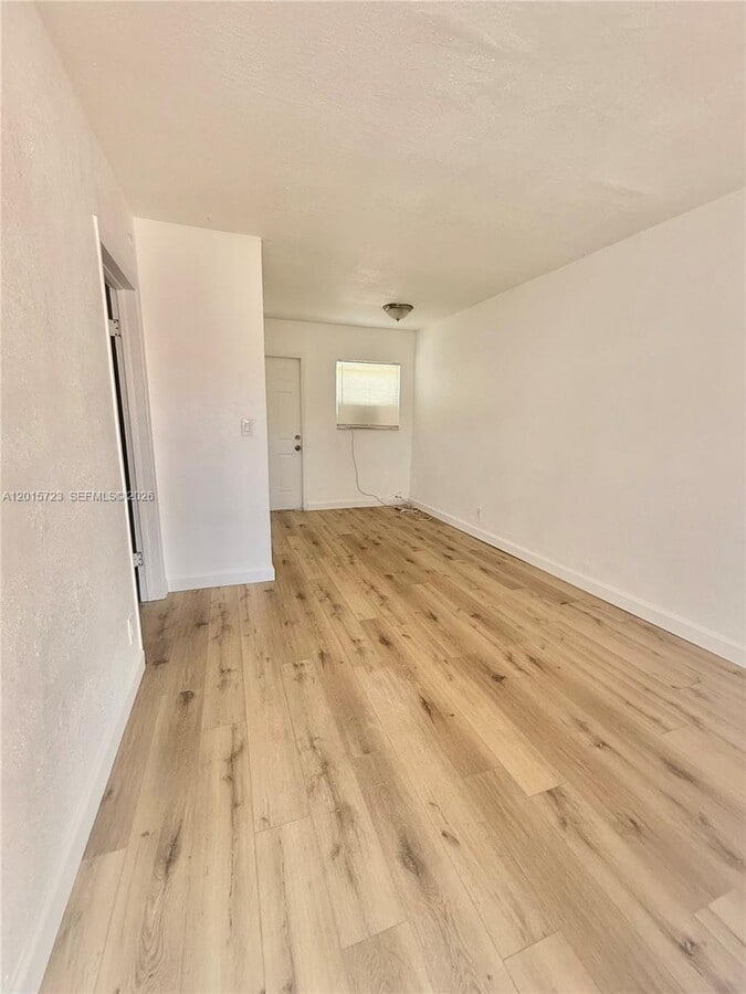 Photo - 125 SW 5th Ct Unit 3